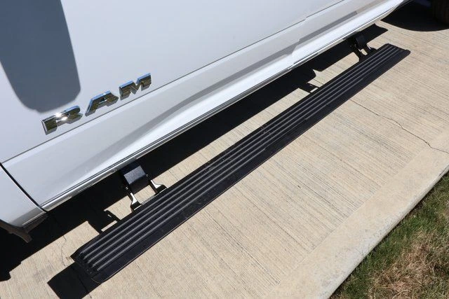 2025 RAM 2500 Laramie - Photo 37