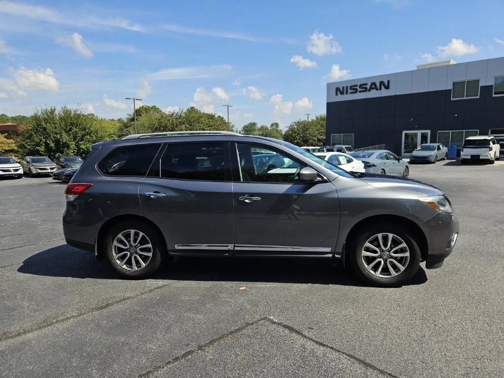 Used 2015 Nissan Pathfinder SL with VIN 5N1AR2MN2FC706563 for sale in Roswell, GA