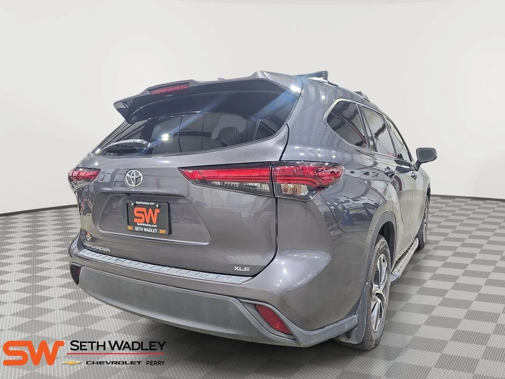 2021 Toyota Highlander XLE - Photo 7
