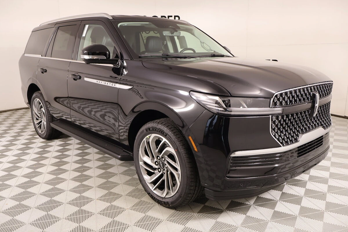 2026 Lincoln Navigator Premiere