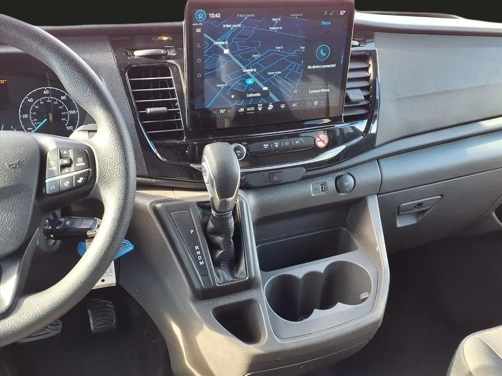 2024 Ford Transit Passenger XLT photo 4