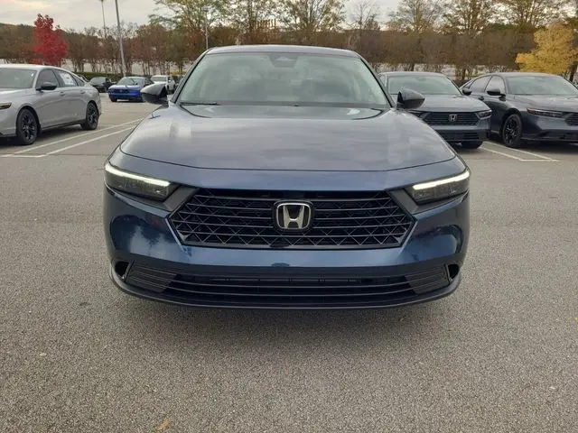 2025 Honda Accord SE photo 2