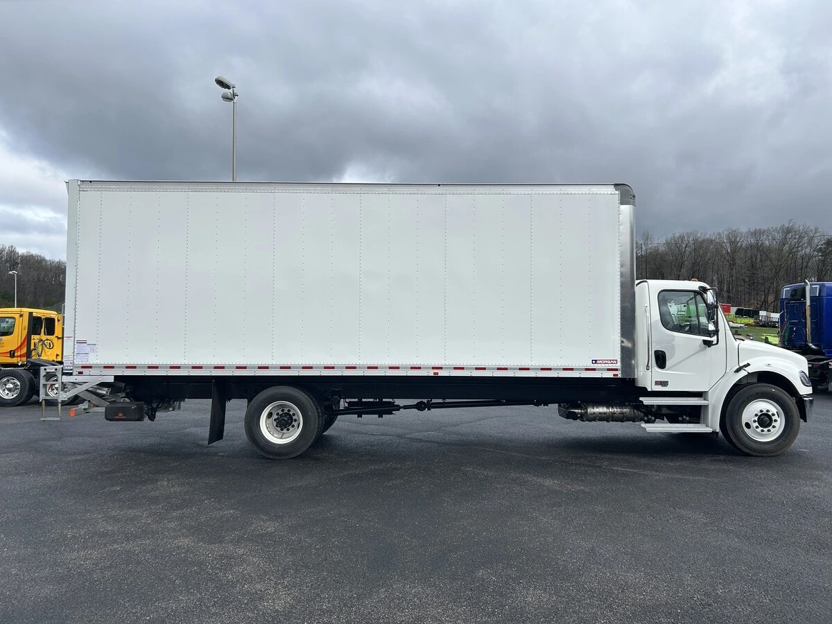 2026 Freightliner M2 106 — photo 6