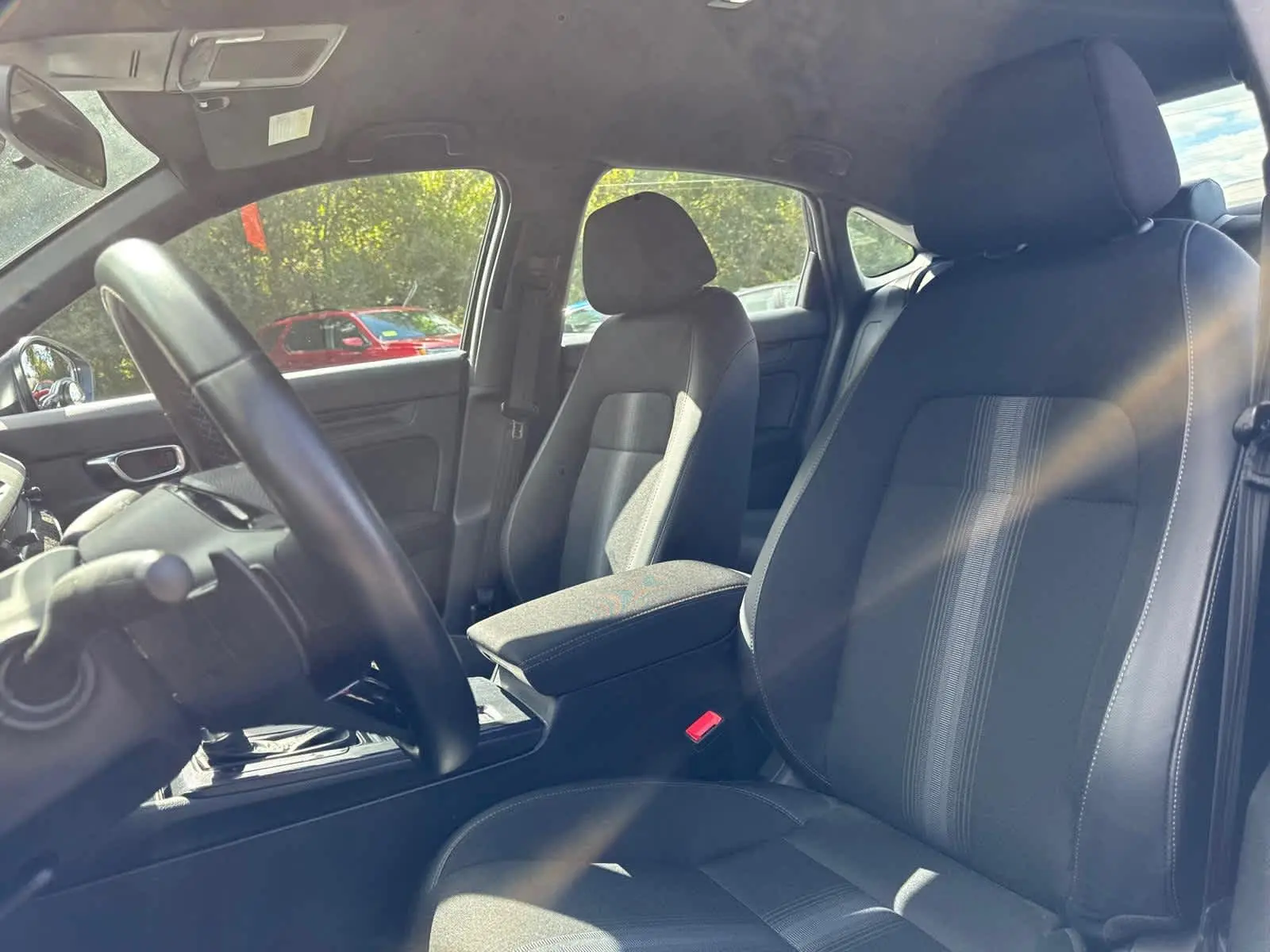 2025 Honda Civic Sport photo 13