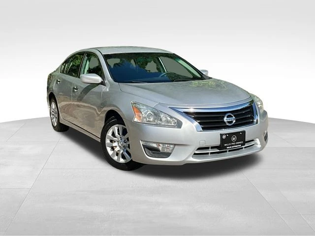2015 Nissan Altima 2.5 S's photo