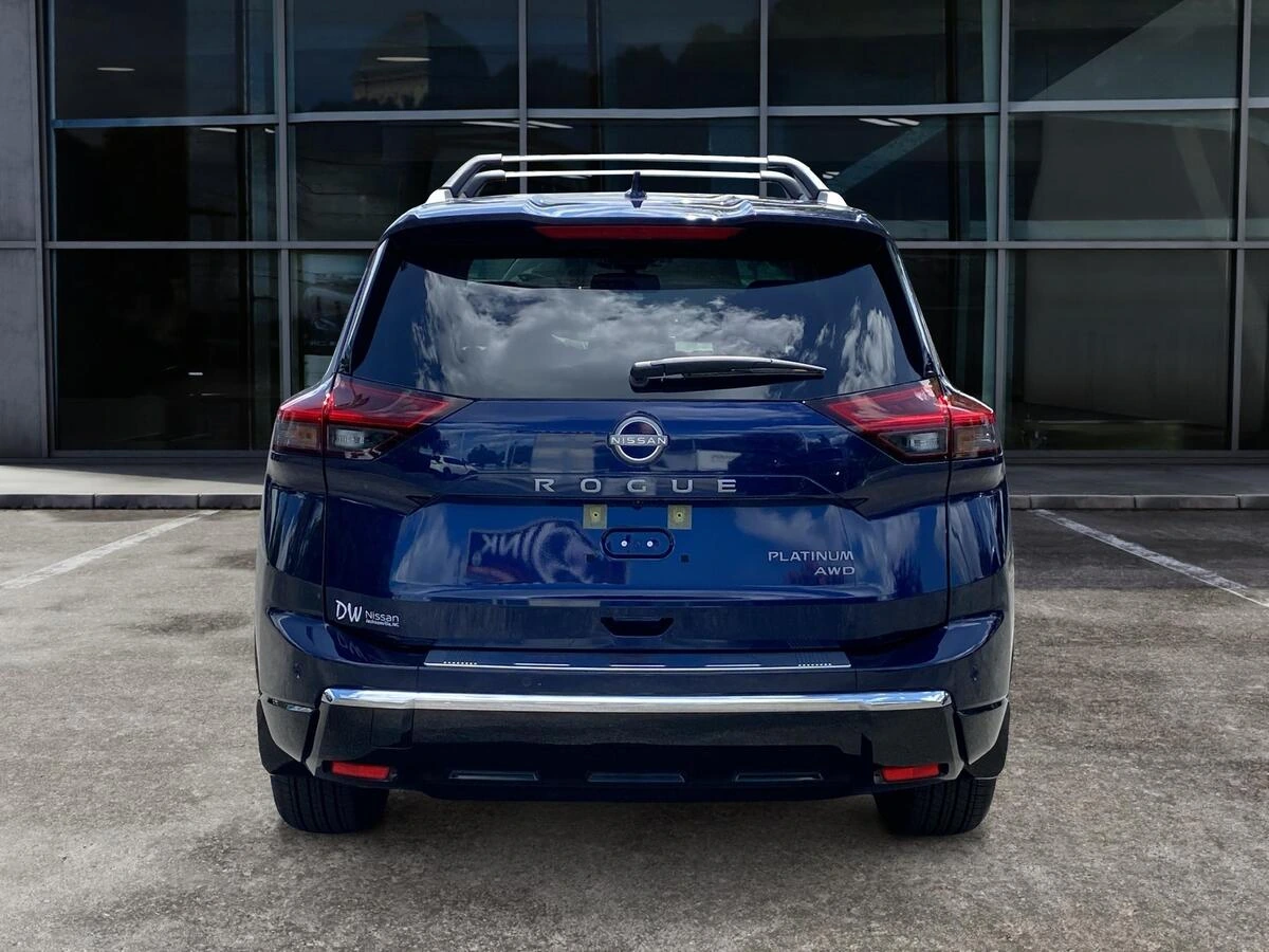 2026 Nissan Rogue Platinum - Photo 8