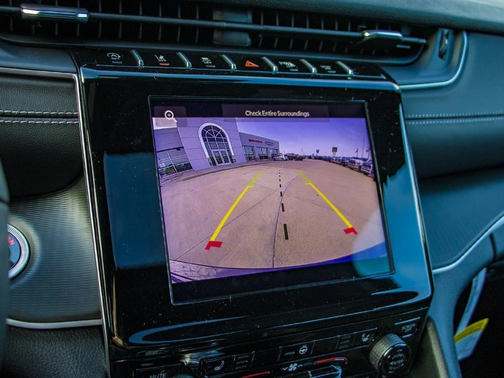 2025 Jeep Grand Cherokee Altitude - Photo 34