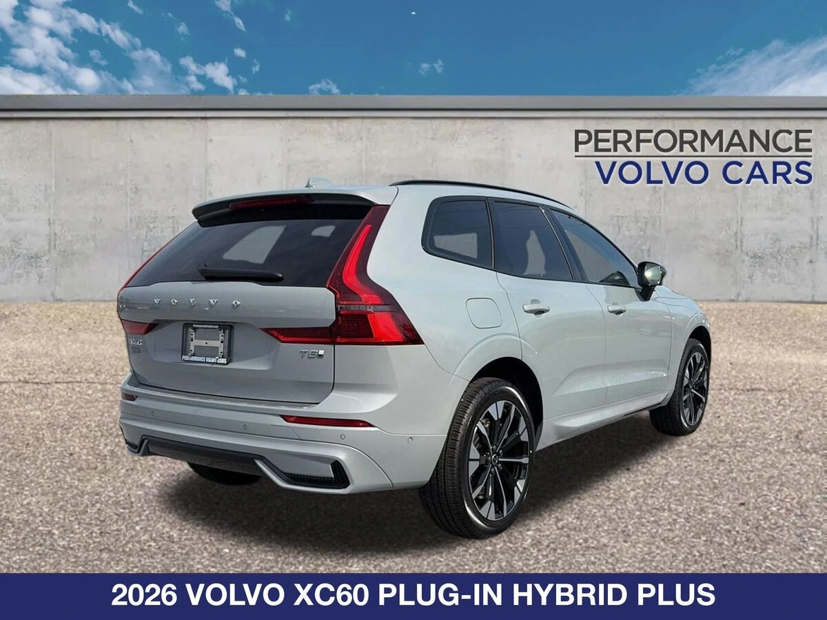 2026 Volvo - image 6