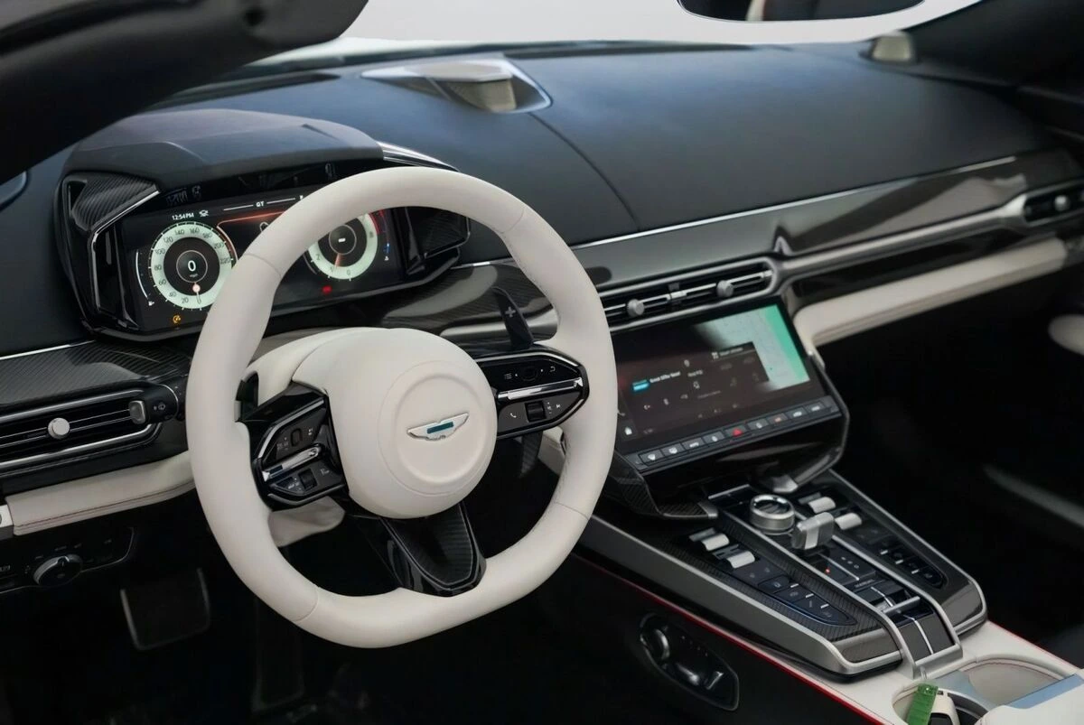 2026 Aston Martin Vanquish Base - Photo 11