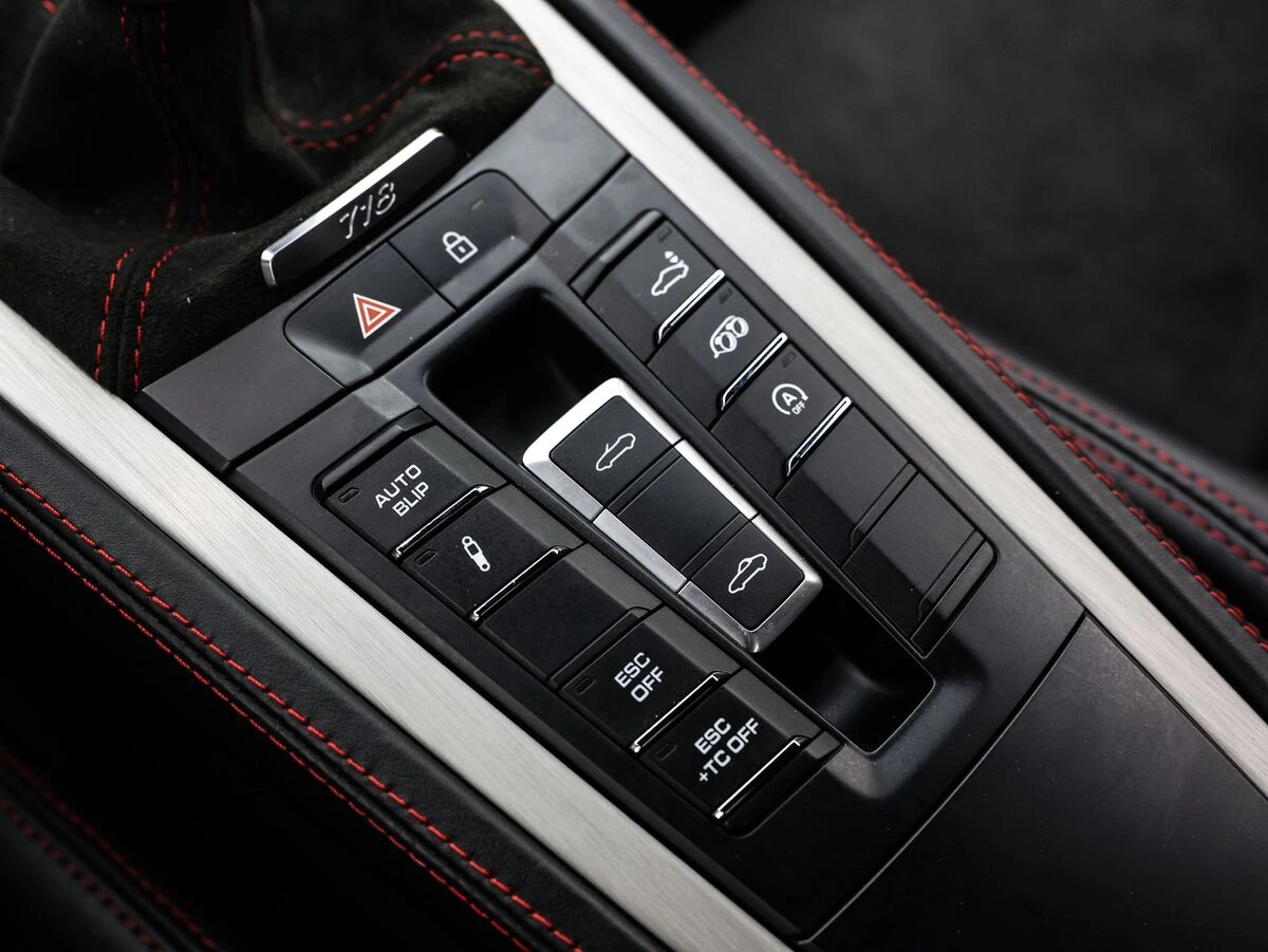 2022 Porsche 718 Spyder - Photo 35