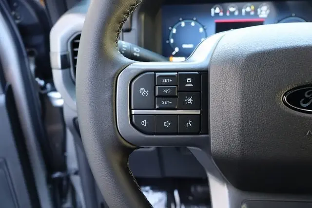 2025 Ford F-150 XLT photo 24