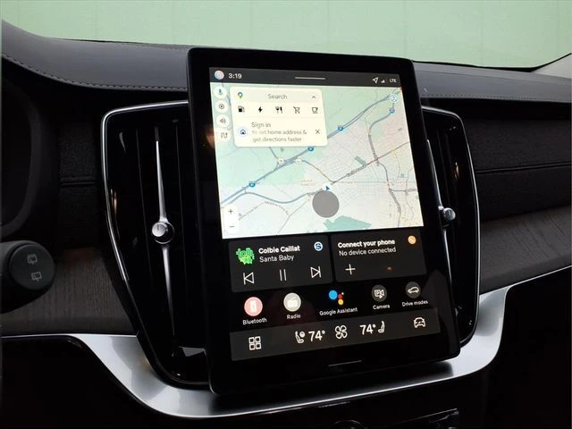 2026 Volvo - image 18