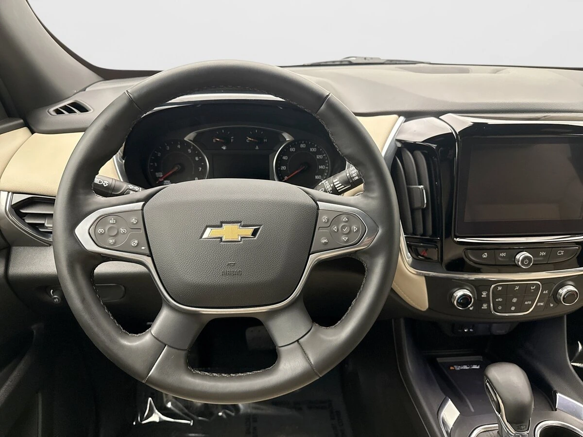 2023 Chevrolet Traverse 3LT - Photo 12