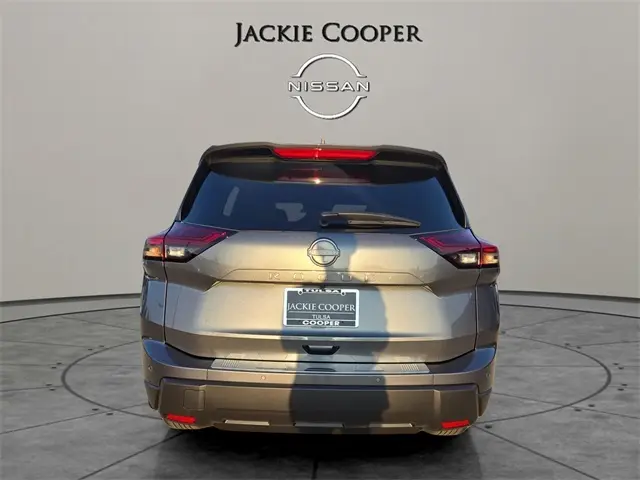 2026 Nissan Rogue SV photo 4