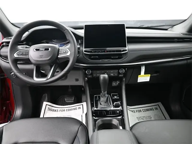 2026 Jeep Compass Latitude photo 28