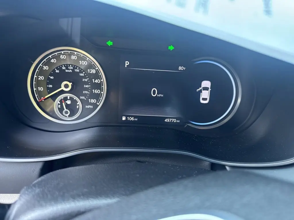 2022 Genesis G70 2.0T Prestige photo 4