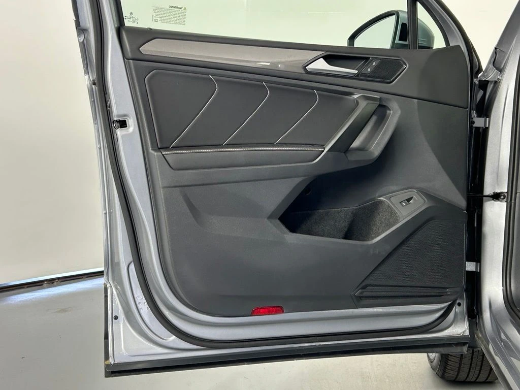 2024 Volkswagen Tiguan SE - Photo 31