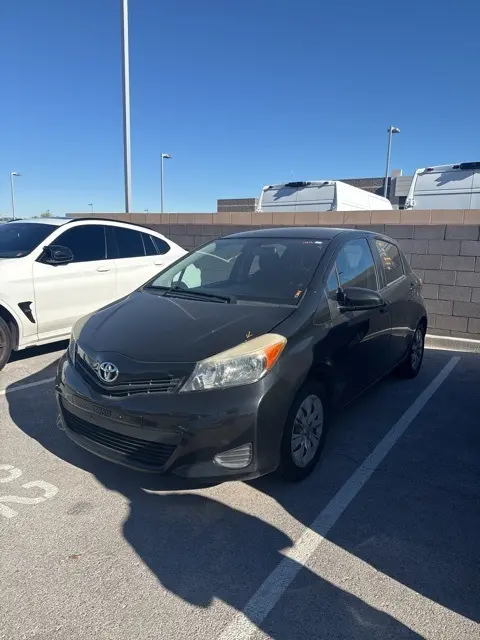 2014 Toyota Yaris LE's photo