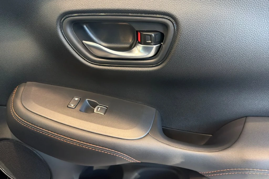 2027 Honda HR-V Sport - Photo 15
