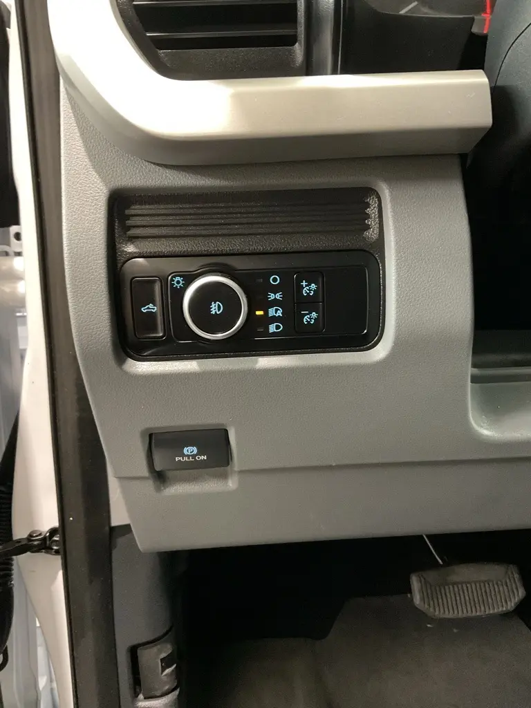 2024 Ford F-250 photo 8