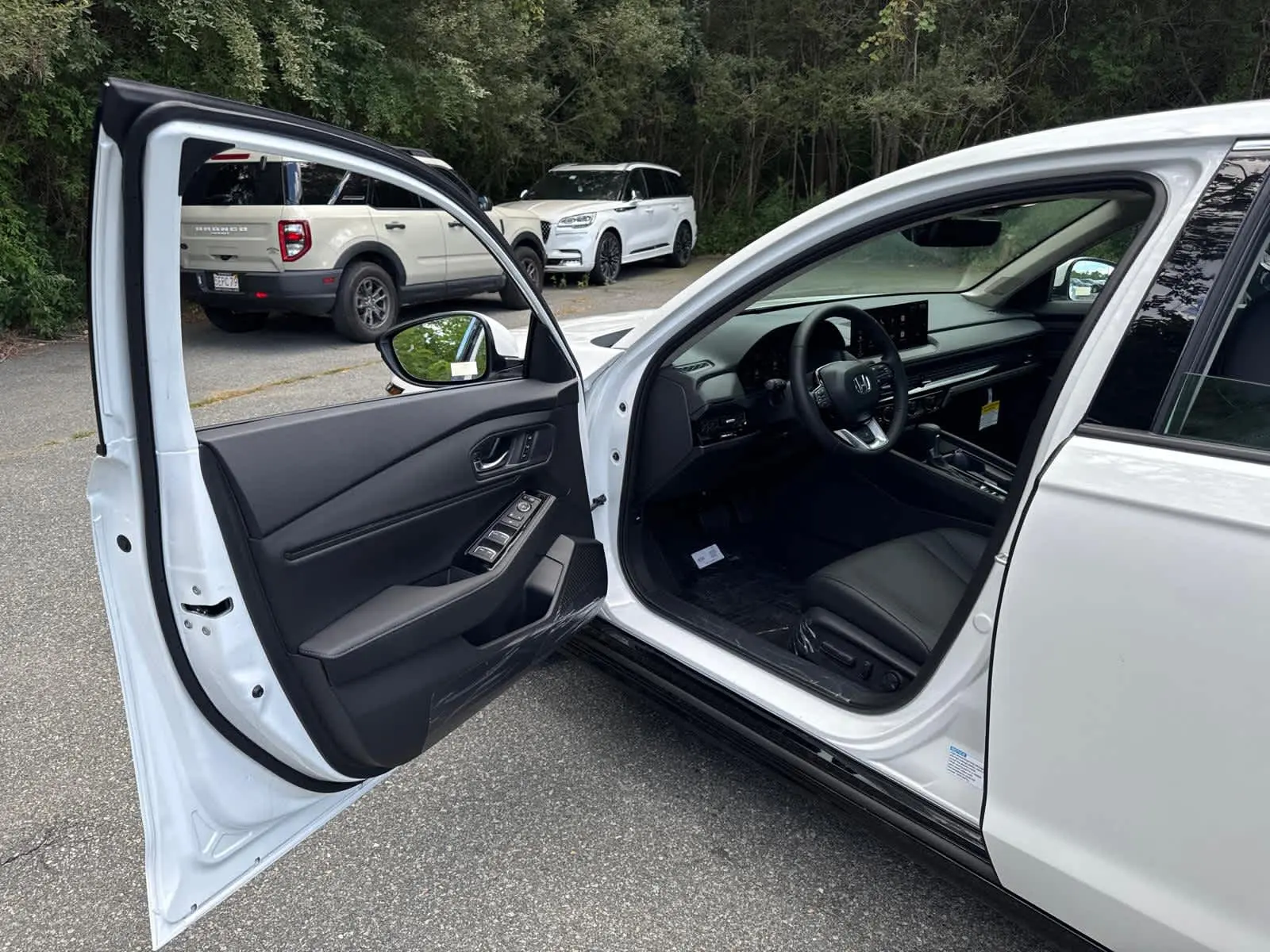2025 Honda Accord Hybrid Touring photo 11