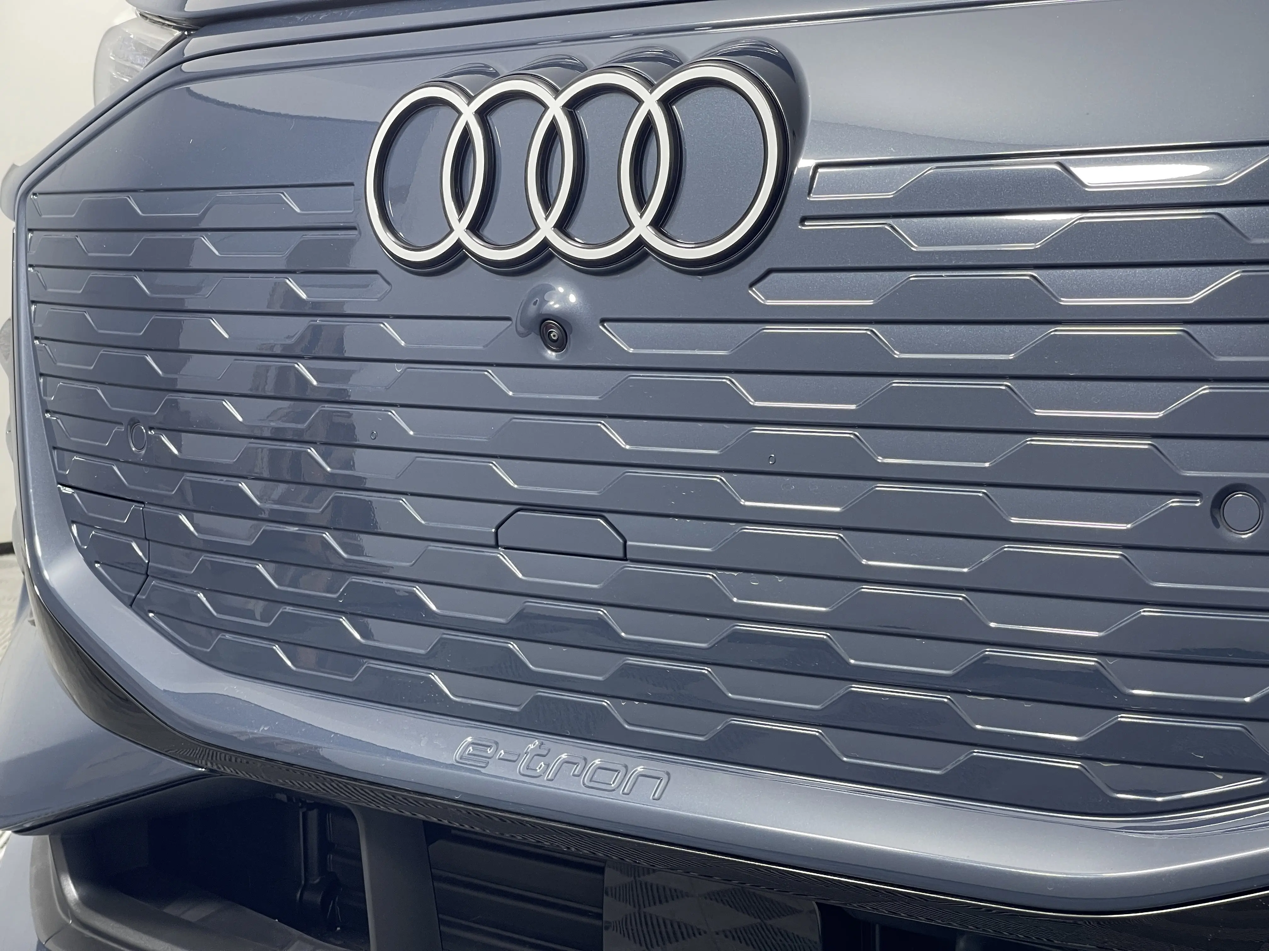 2025 Audi Q6 E-tron Premium Plus photo 15