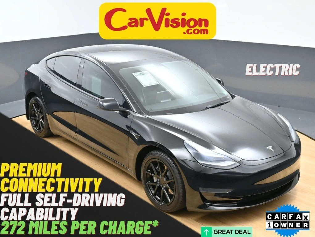 2022 Tesla Model 3 Standard Range Plus's photo