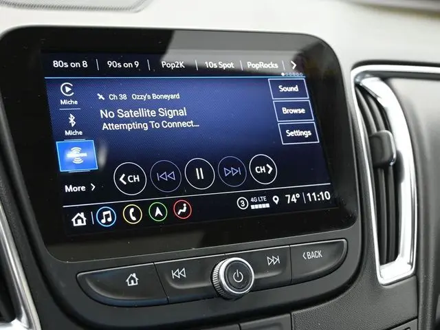 2024 Chevrolet Malibu Premier 2LT photo 22