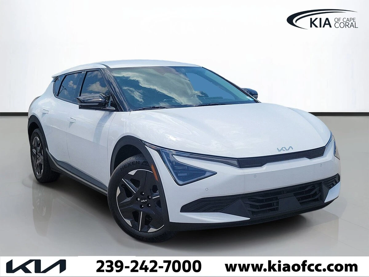 2026 Kia EV6 Light's photo