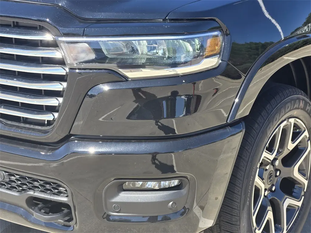 2026 Ram 1500 Laramie photo 6