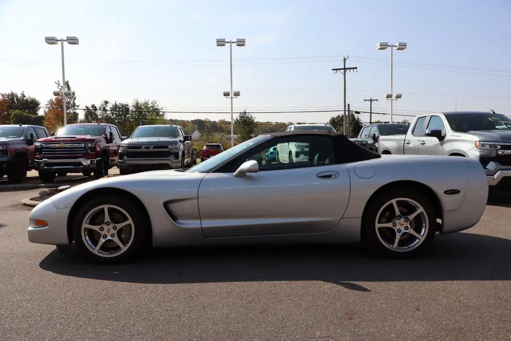 2002 Chevrolet Corvette Base photo 23