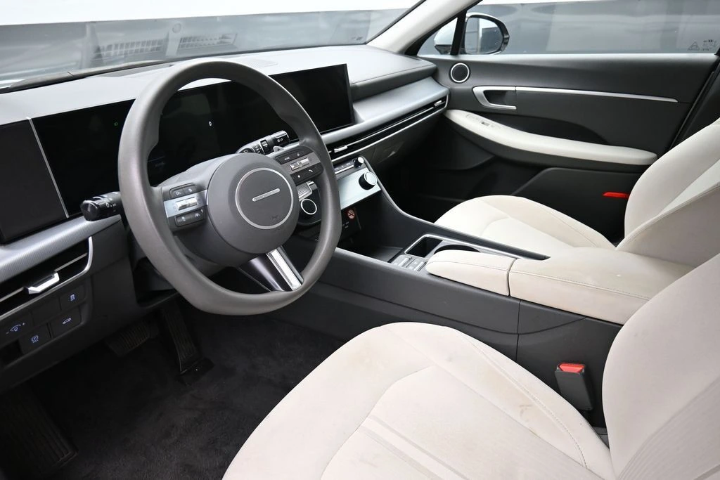2025 Hyundai Sonata SEL - Photo 20