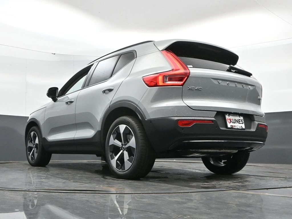 2026 Volvo XC40 Plus - Photo 45