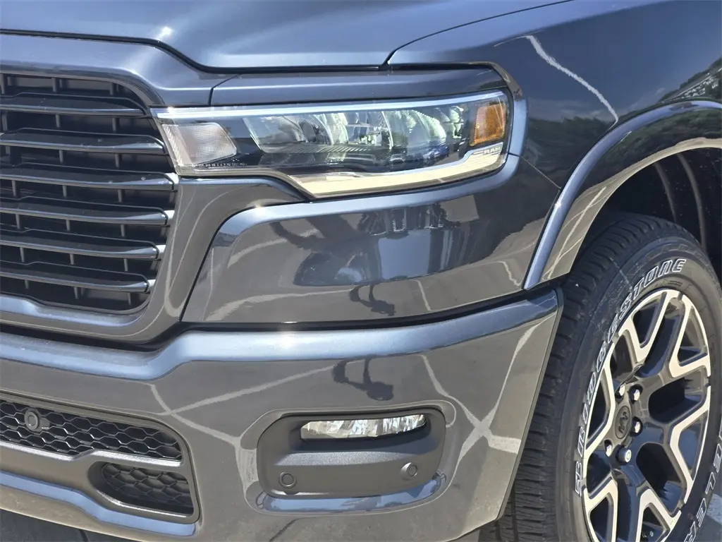 2026 Ram 1500 Laramie photo 4