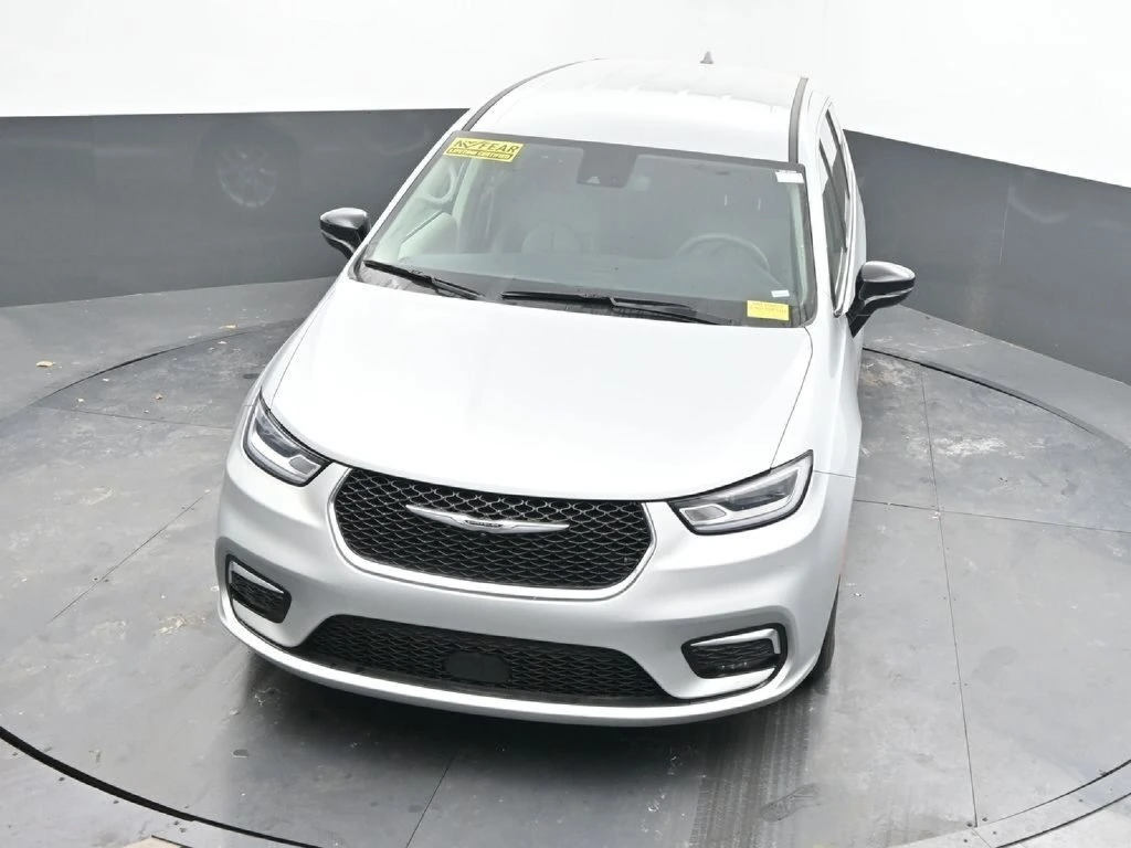 2024 Chrysler Pacifica Touring L - Photo 38