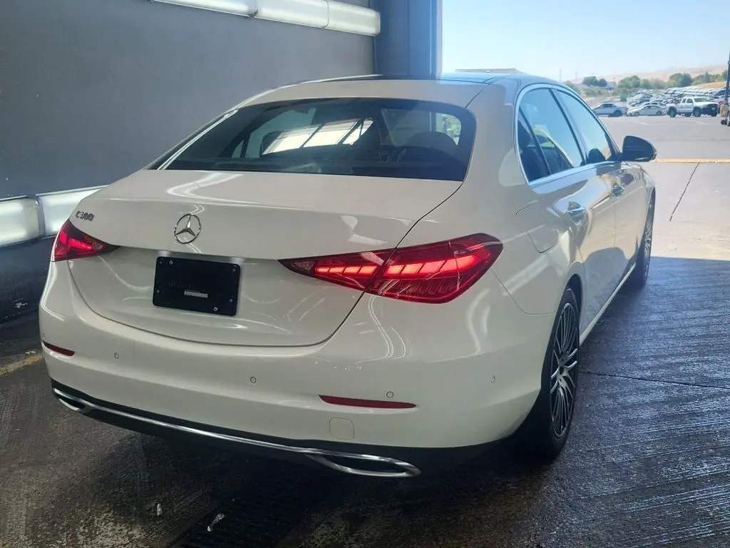 2022 Mercedes Benz C 300 photo 4