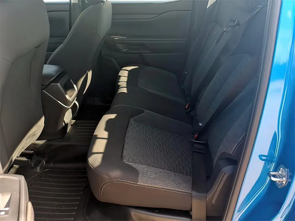 2025 Ford Ranger XL photo 3