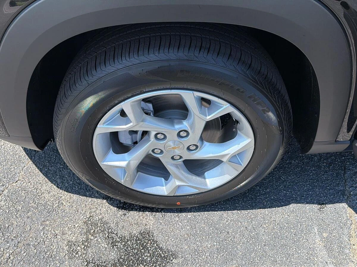2026 Chevrolet Trax LS - Photo 33