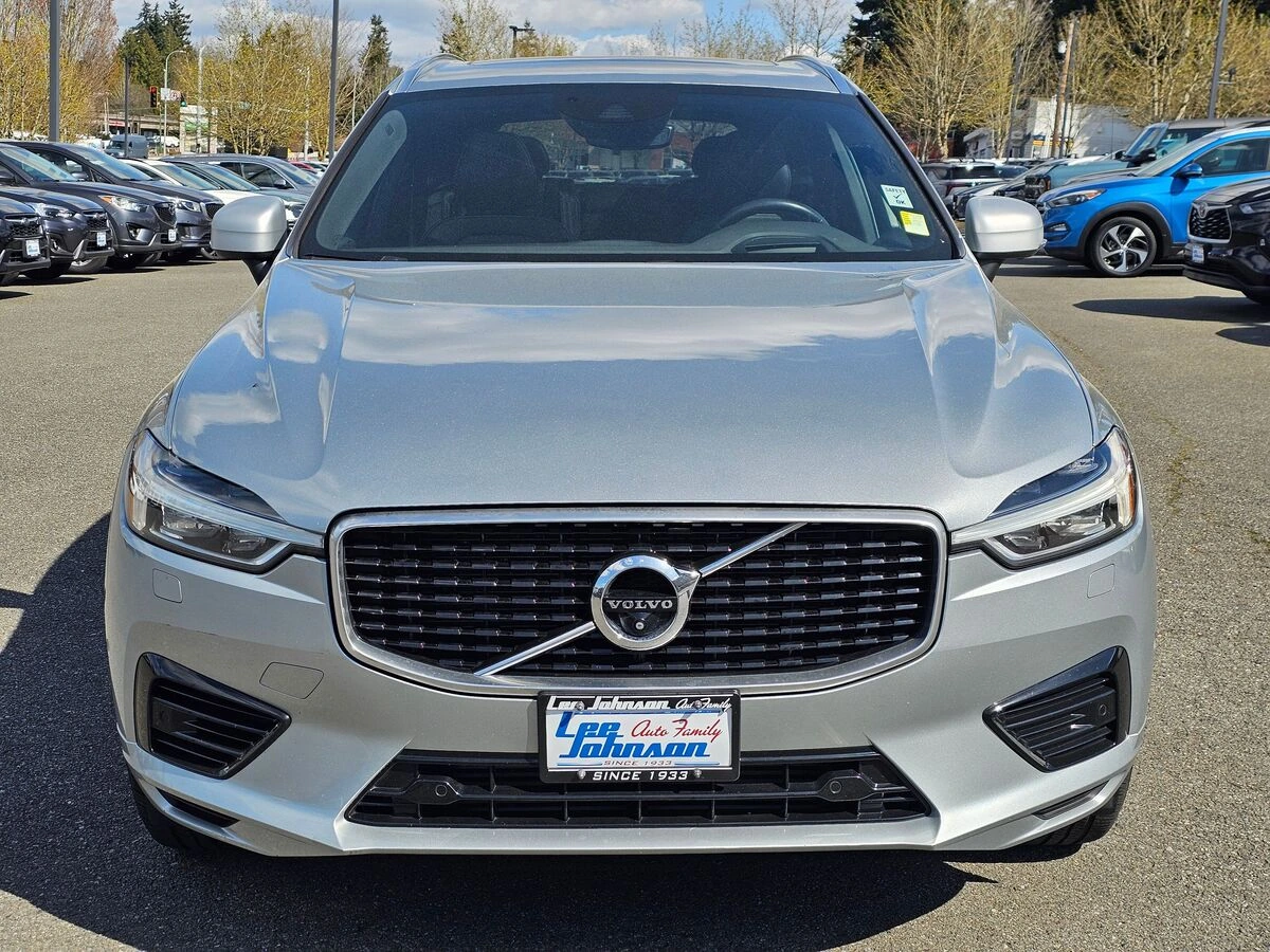 Used 2018 Volvo XC60 R-Design with VIN YV4BR0DM3J1008856 for sale in Kirkland, WA