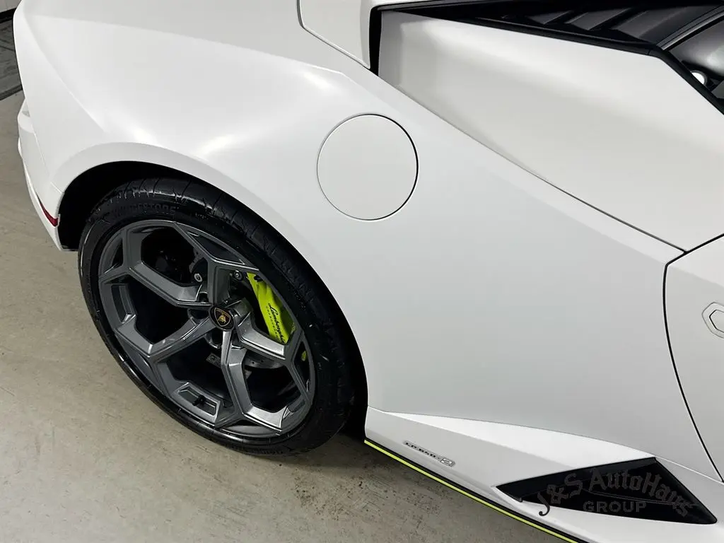 2024 Lamborghini Huracan Tecnica Base photo 38