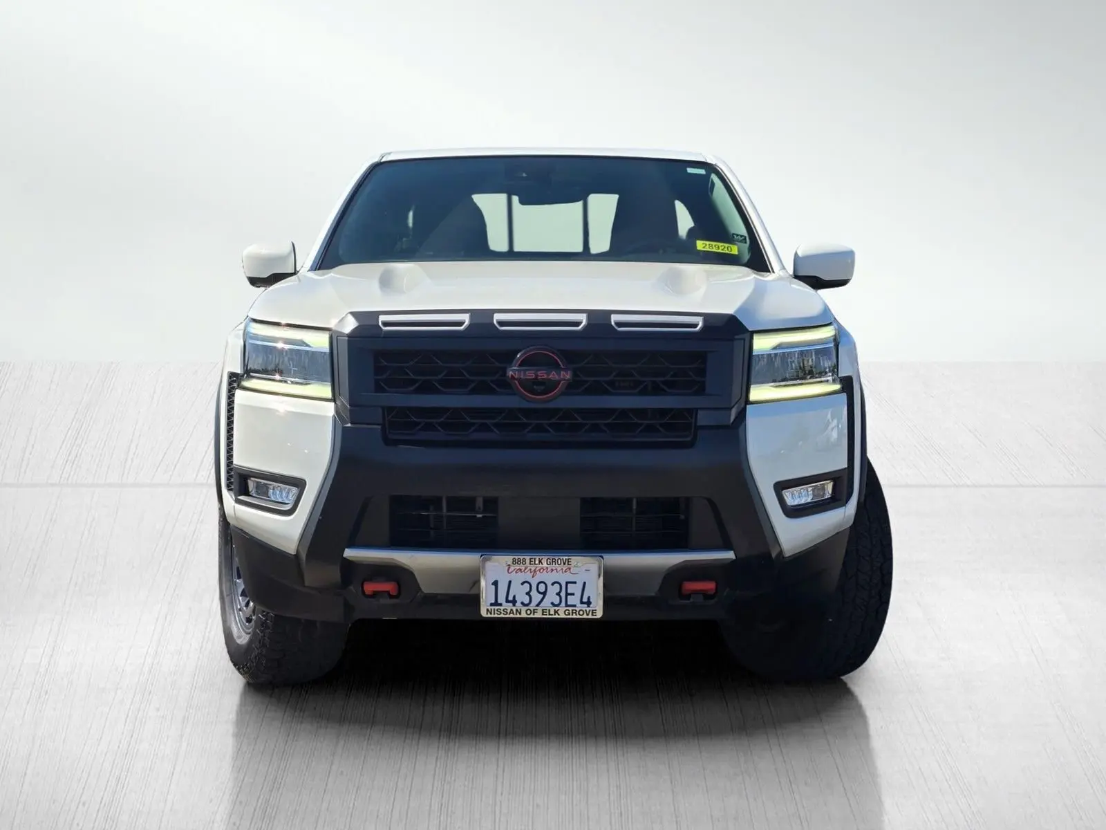 2025 Nissan Frontier Crew Cab PRO-X photo 2