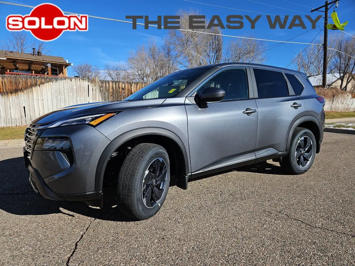 2026 Nissan Rogue SV's photo