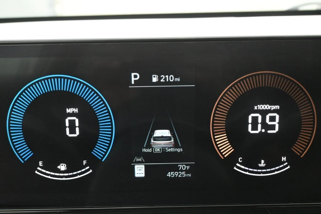 2025 Hyundai Kona SEL - Photo 15