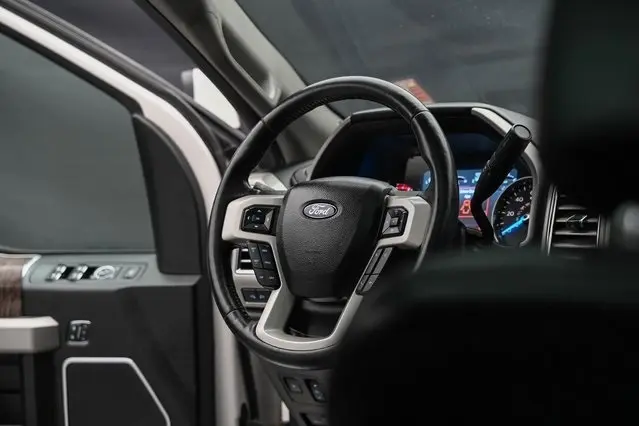 2017 Ford F-250 photo 13