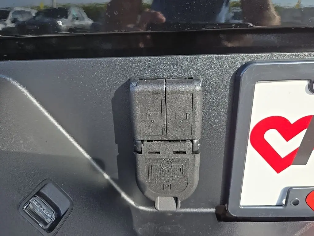 2025 Gmc Sierra HD Denali photo 35