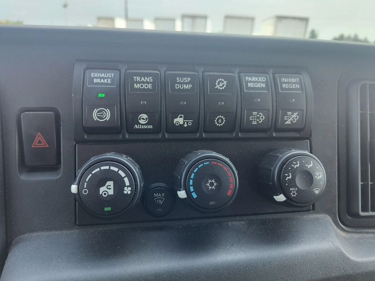 2020 International MV in Marshfield, WI — photo 7