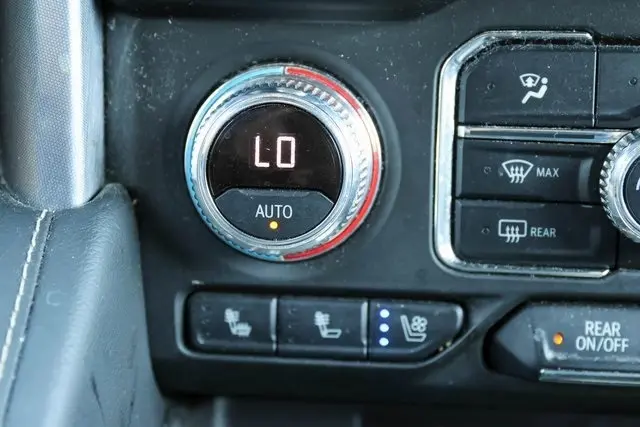 2021 Gmc Yukon XL SLT photo 29