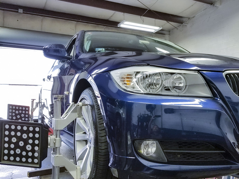 Warning signs your BMW may need a Wheel Alignment