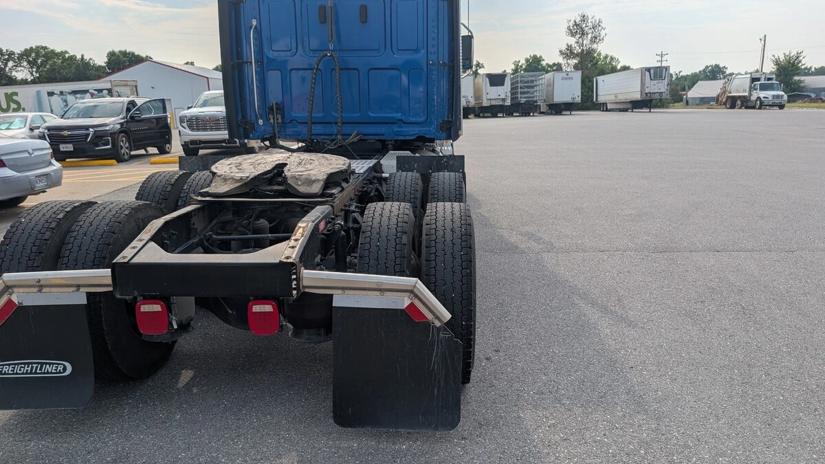2023 Western Star 49X — photo 6