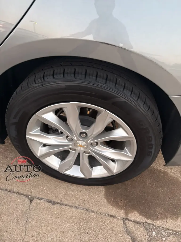 2024 Chevrolet Malibu 1LT photo 8